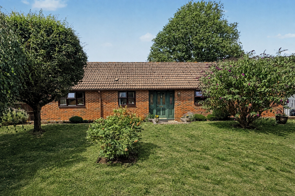 Main image of property: little oaks, Bell Lane, Bromsberrow Heath, Ledbury, Herefordshire