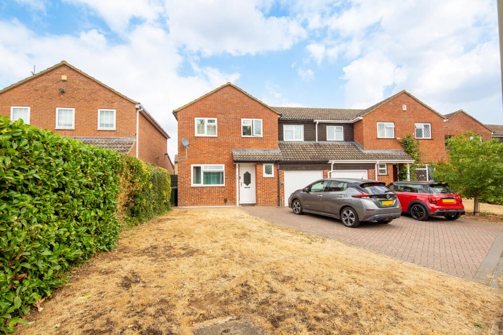 Main image of property: Windmill Avenue, Bicester, Oxfordshire