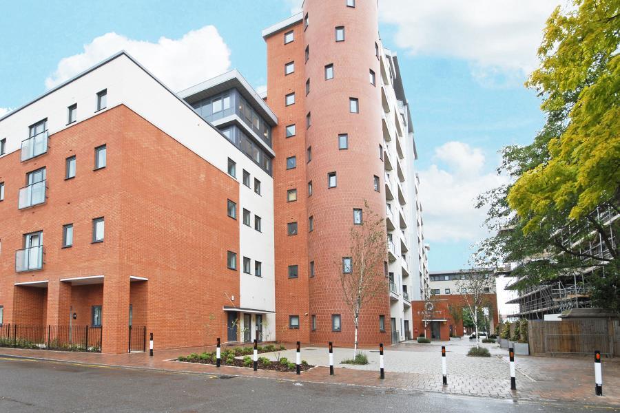 Main image of property: The Junction, Grays place, Slough