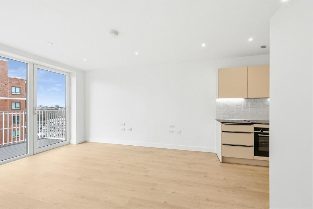 Main image of property: Hollidge House, Southlake Road, London, SE28