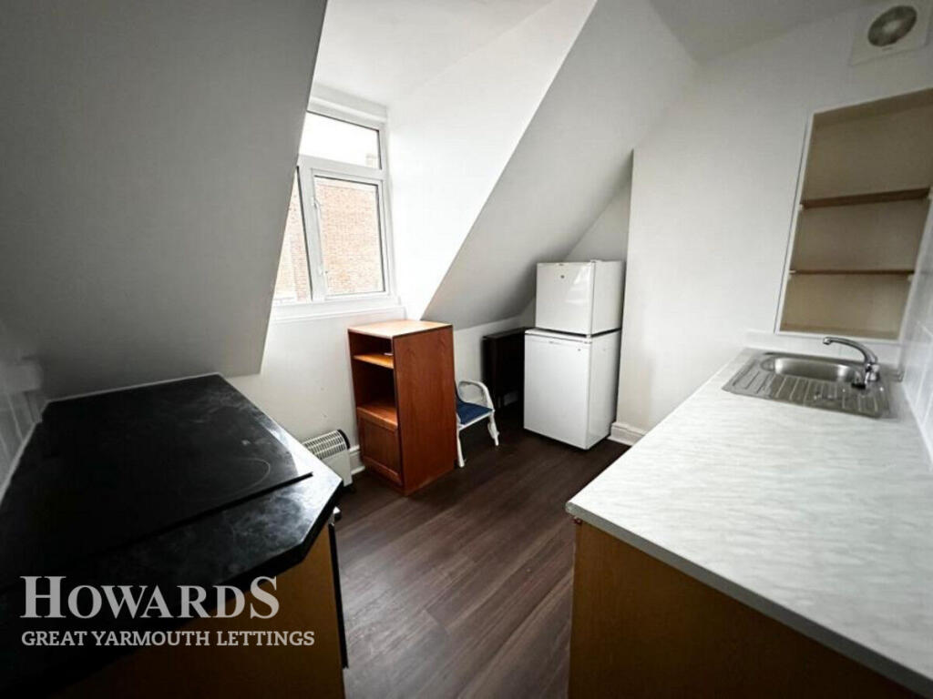 Main image of property: Deneside, Great yarmouth