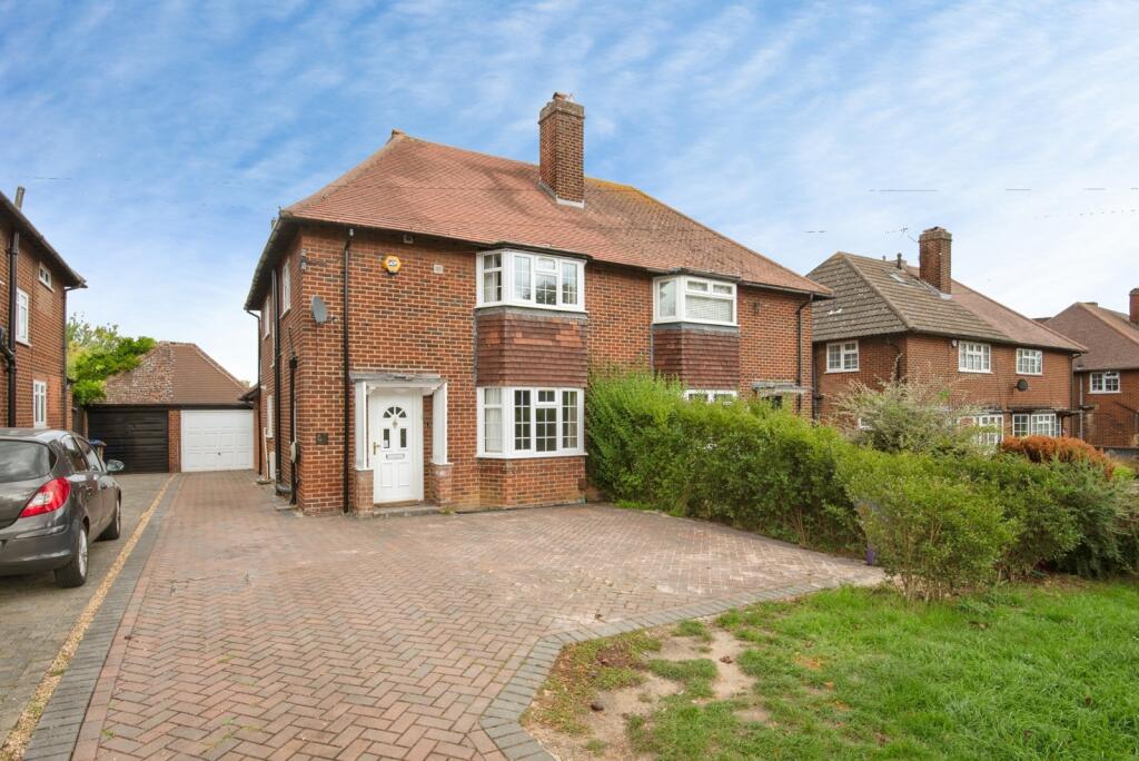 Main image of property: Bedford Road, Letchworth Garden City, Hertfordshire, SG6