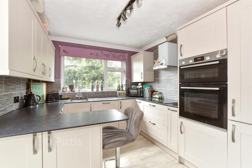 Main image of property: Bettesworth Road, Haylands, Ryde, Isle of Wight