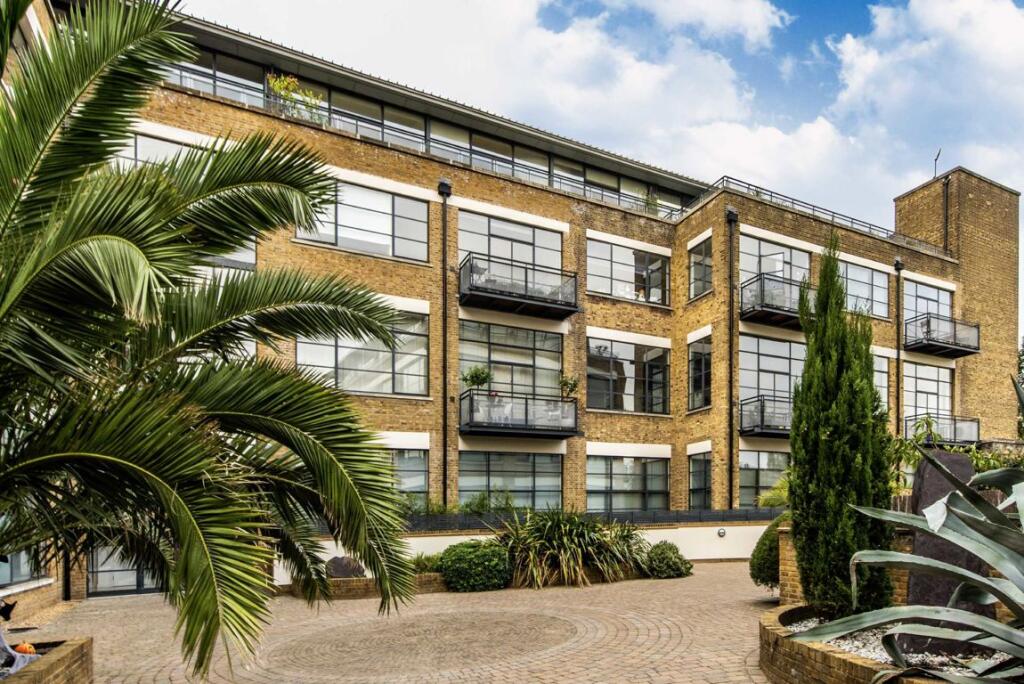 Main image of property: Evershed Walk, Chiswick