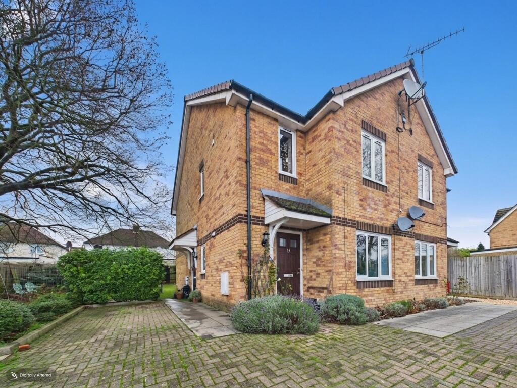 Main image of property: Sempill Road, Hemel Hempstead, Hertfordshire, HP3