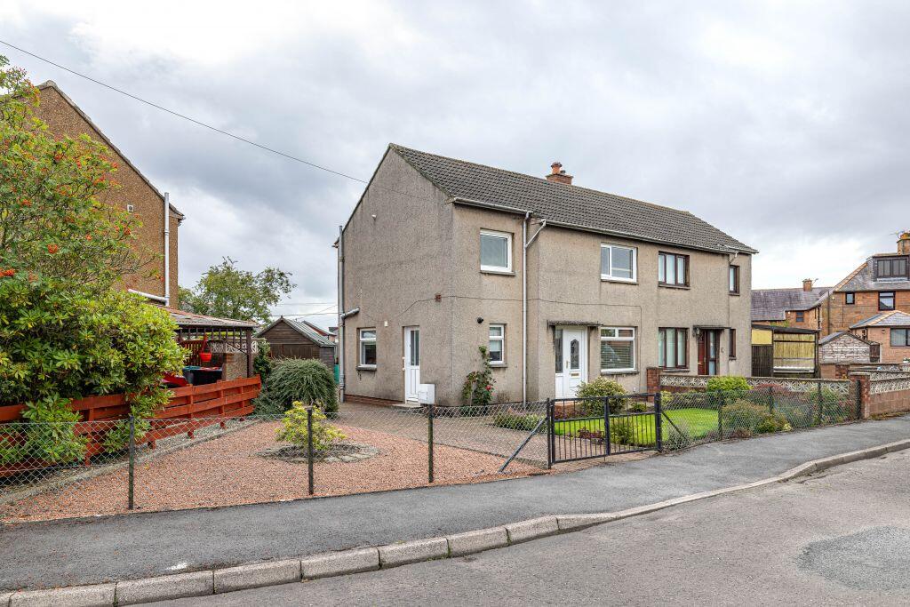 Main image of property: 9 Wallace Crescent, Annan, DG12 5DS