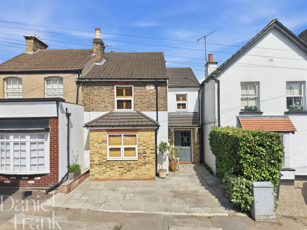Main image of property: Smarts Lane, Loughton