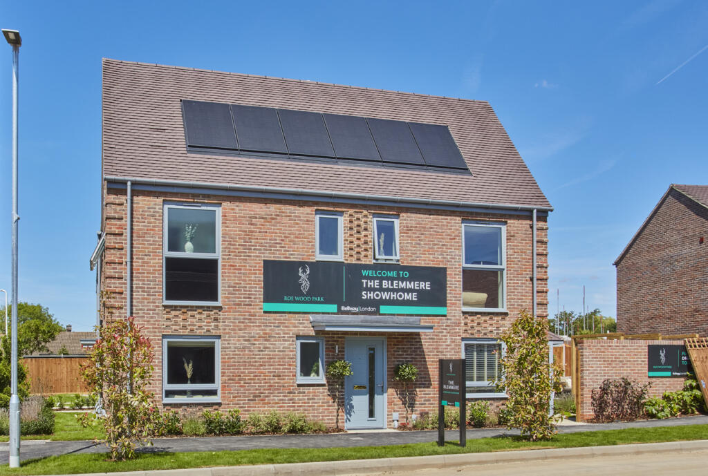 Main image of property: Tring Gardens,
Harold Hill,
Romford,
RM3 9ES