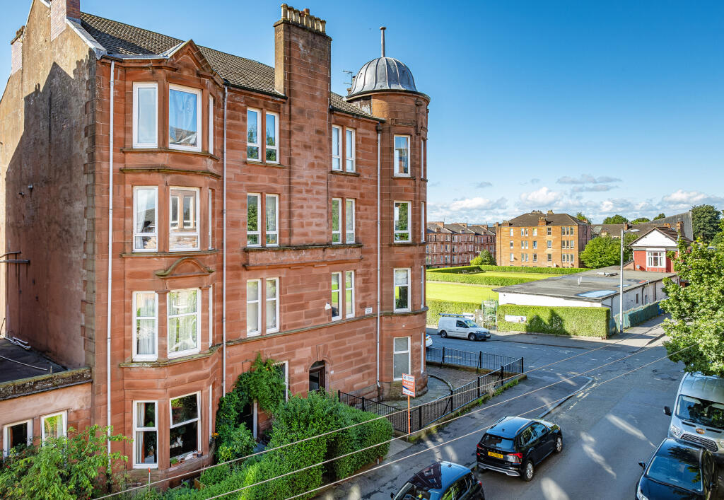 Main image of property: Flat 1/1, 296 Golfhill Drive, Dennistoun, Glasgow, G31