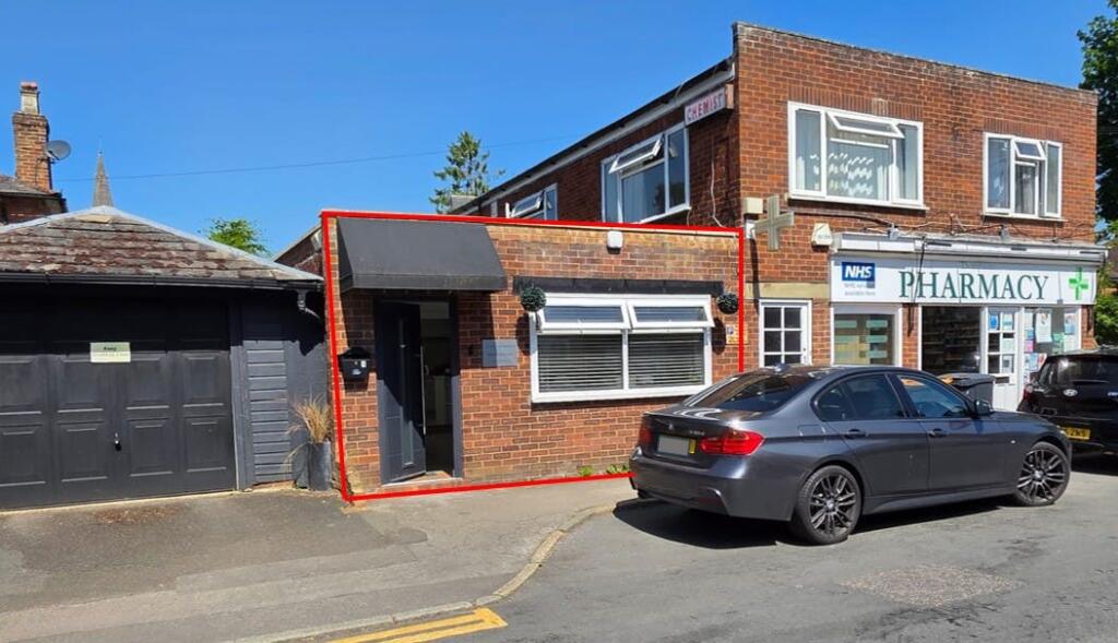 Main image of property: 1 Riding Lane, Hildenborough, Tonbridge