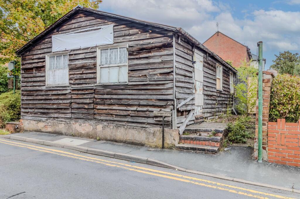 Main image of property: Craven Lane, Southam, Warwickshire, CV47 1UU
