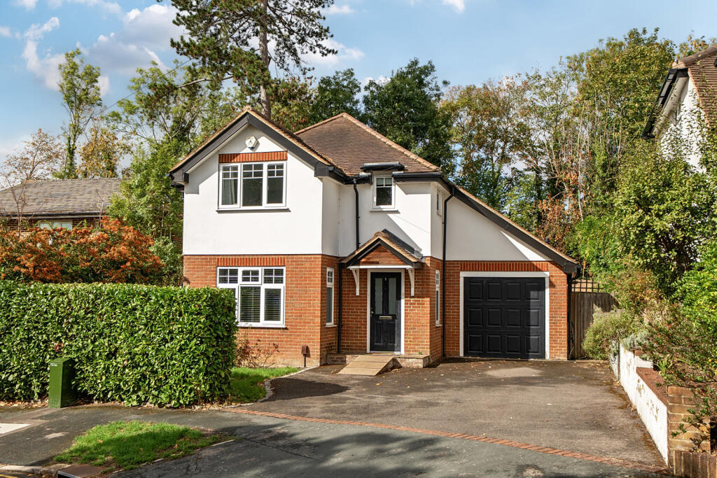 Main image of property: Oaks Close, Leatherhead, Surrey, KT22