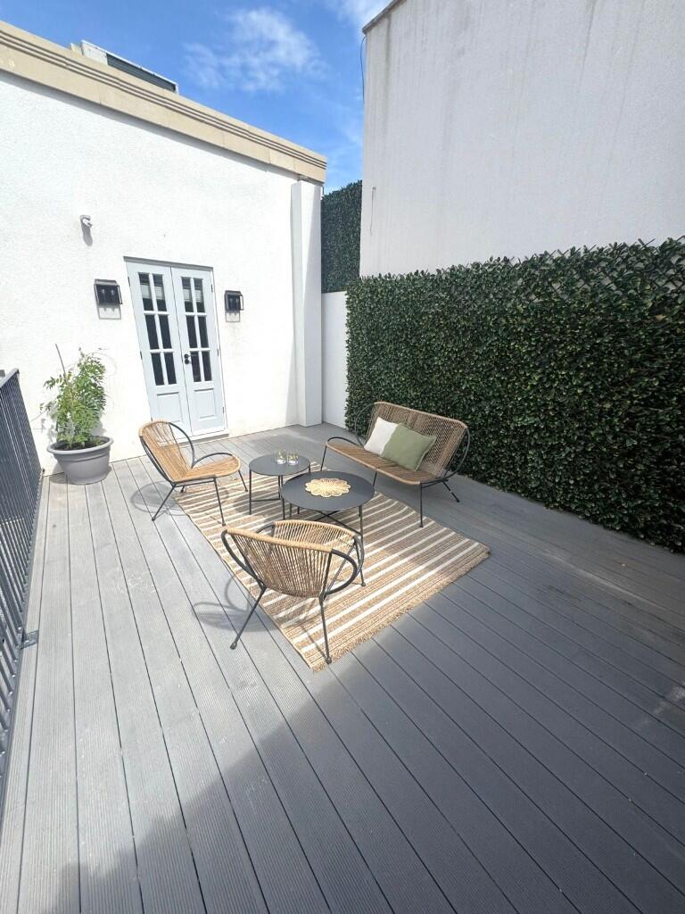 Main image of property: Flat 2, Five Valleys Shopping Centre, Stroud, Gloucestershire, GL5