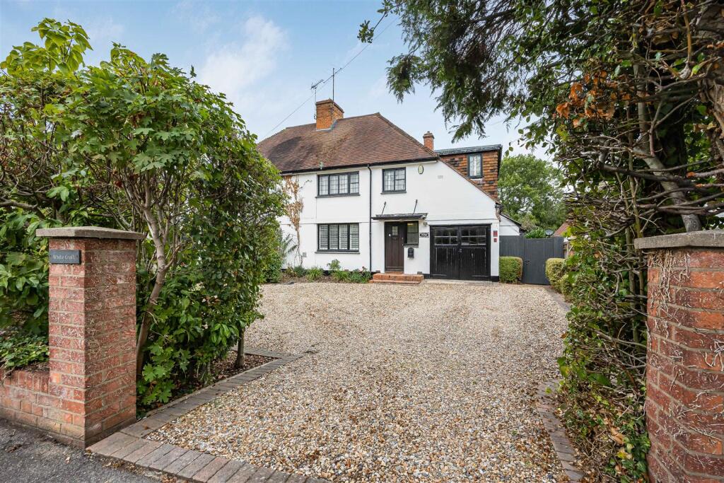 Main image of property: Bath Road, Sonning, Reading