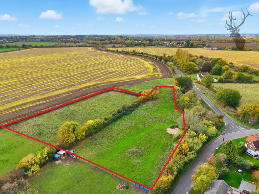 Main image of property: Holts Farm, Threshers Bush, CM17