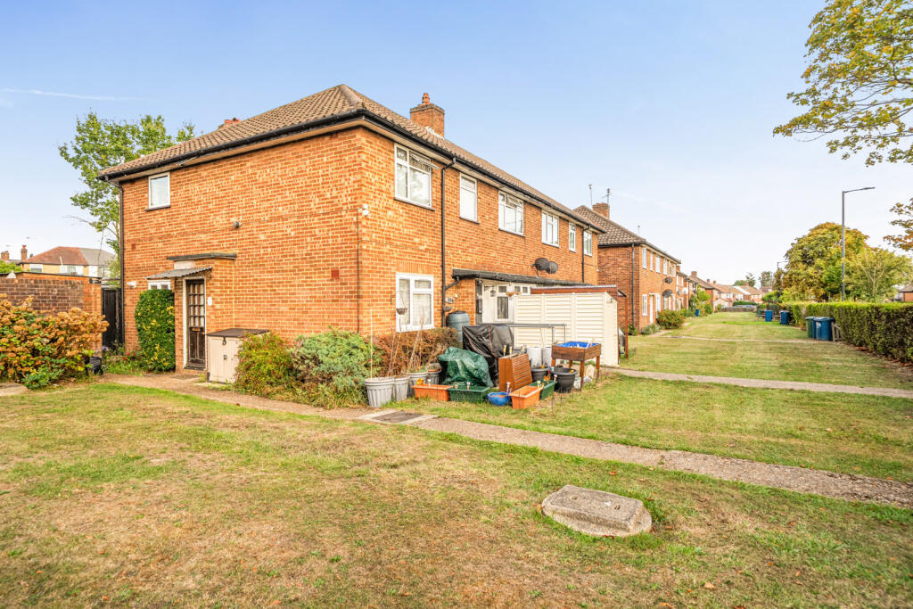 Main image of property: Kenton Lane, Harrow, Middlesex