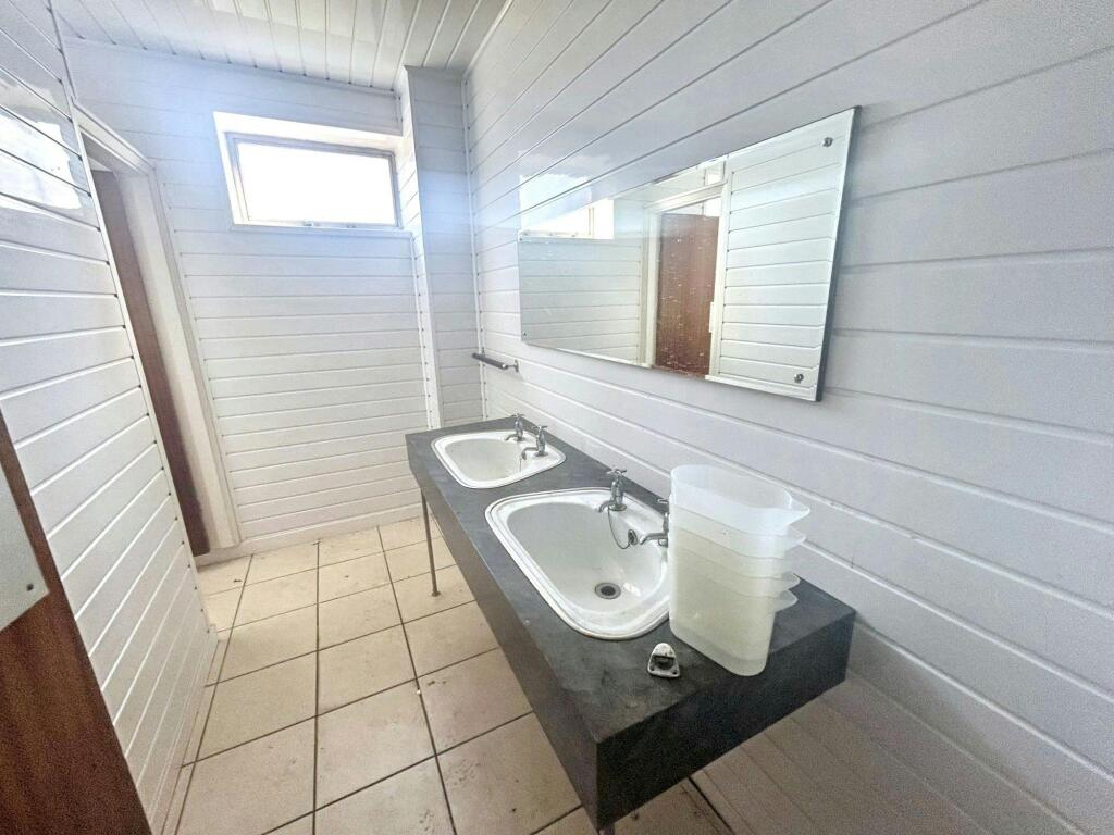 2400650.jpg