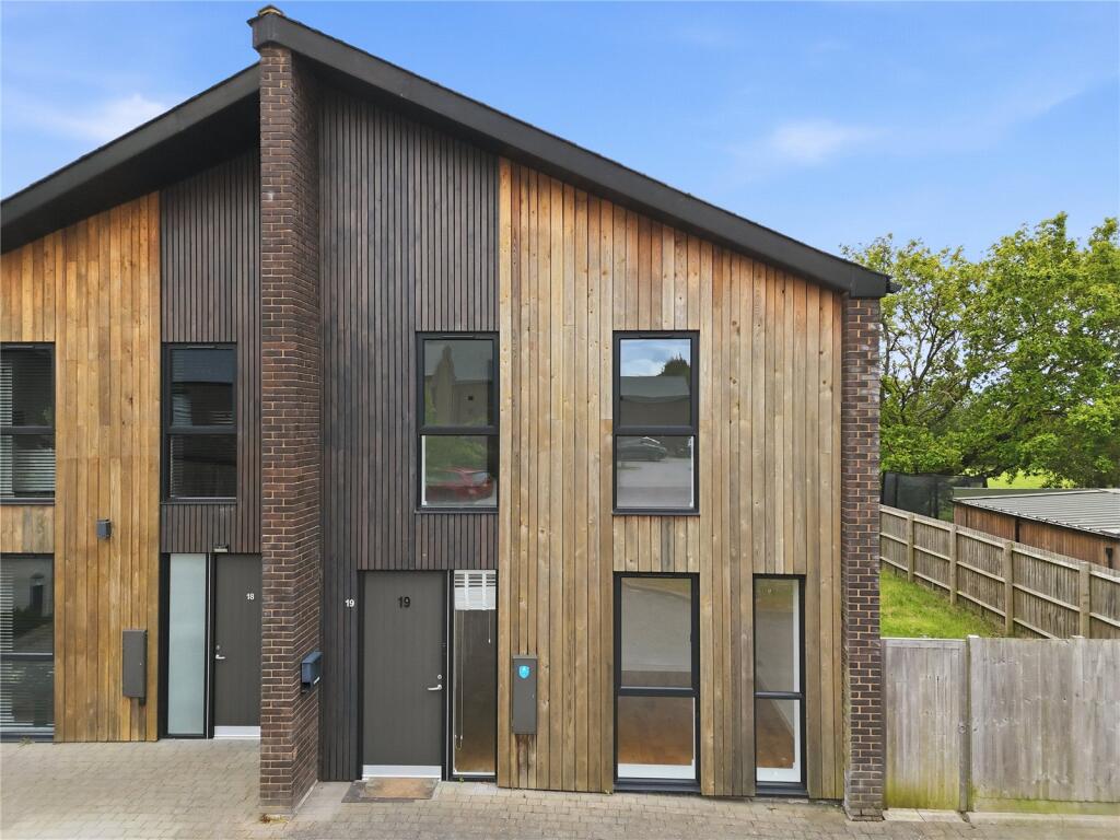 Main image of property: Hastingwood Park, Harlow, Essex, CM17