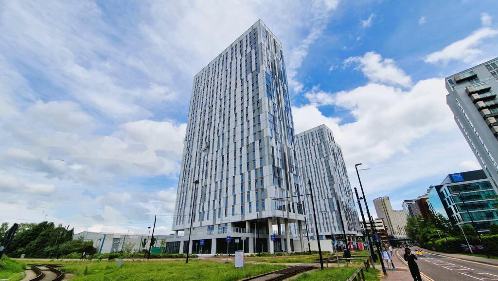 Main image of property: Michigan Point, Salford, M50 2HN