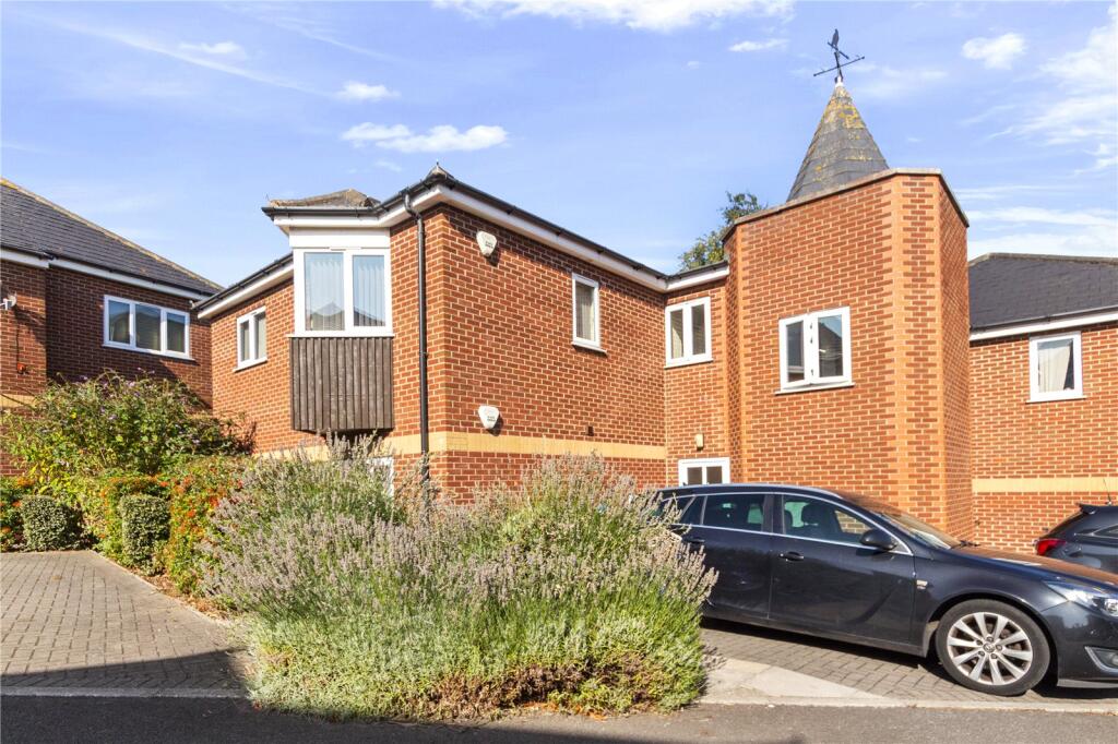 Main image of property: Falcon Mews, Cleethorpes, N E Lincs, DN35