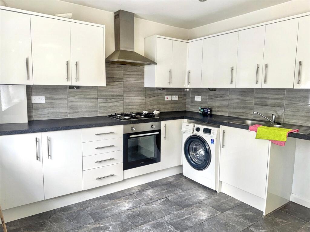 Main image of property: 42 Brighton Road, Coulsdon, Surrey, CR5