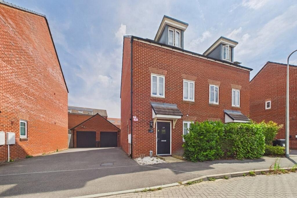 Main image of property: Ifould Crescent, Wokingham, Berkshire, RG40