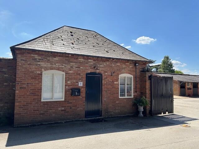 Main image of property: Alscot Studios, Alscot Park, Atherstone-on-stour, Warwickshire, CV37 8BL