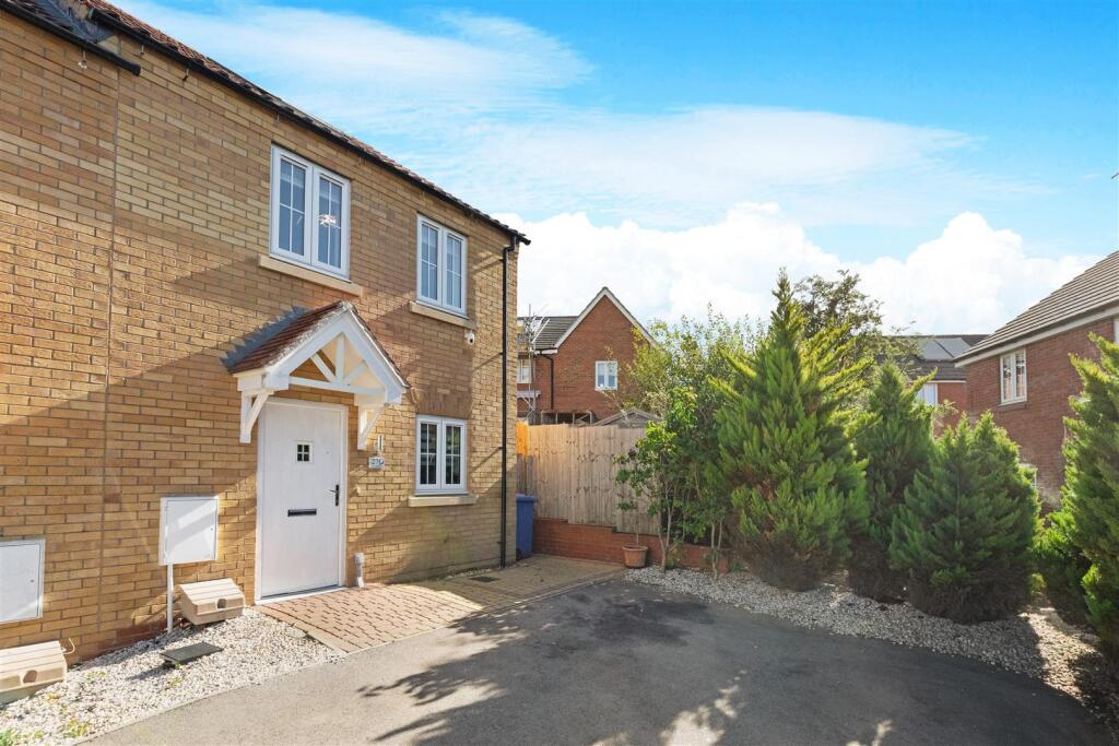 Main image of property: Virginia Crescent, Burton Latimer, Kettering