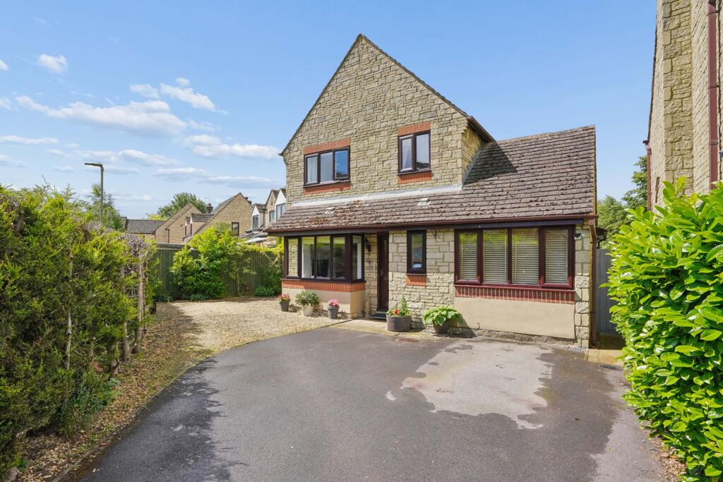 Main image of property: Sherbourne Road, Witney, OX28