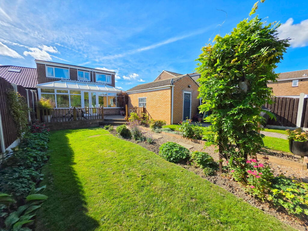 Main image of property: Eastfield Crescent, Staincross, Barnsley, S75 6DN