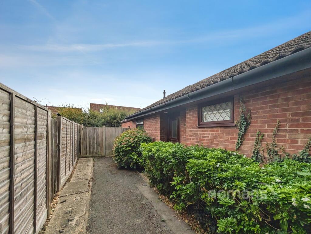 Main image of property: Fleetham Gardens, Lower Earley, Reading
