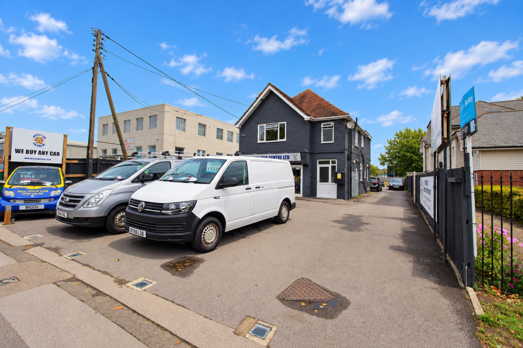 Main image of property: Broad Oak, Botley, SO30