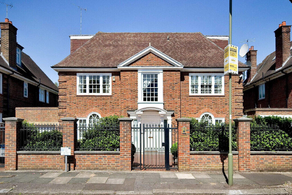Main image of property: Hocroft Road, London, NW2