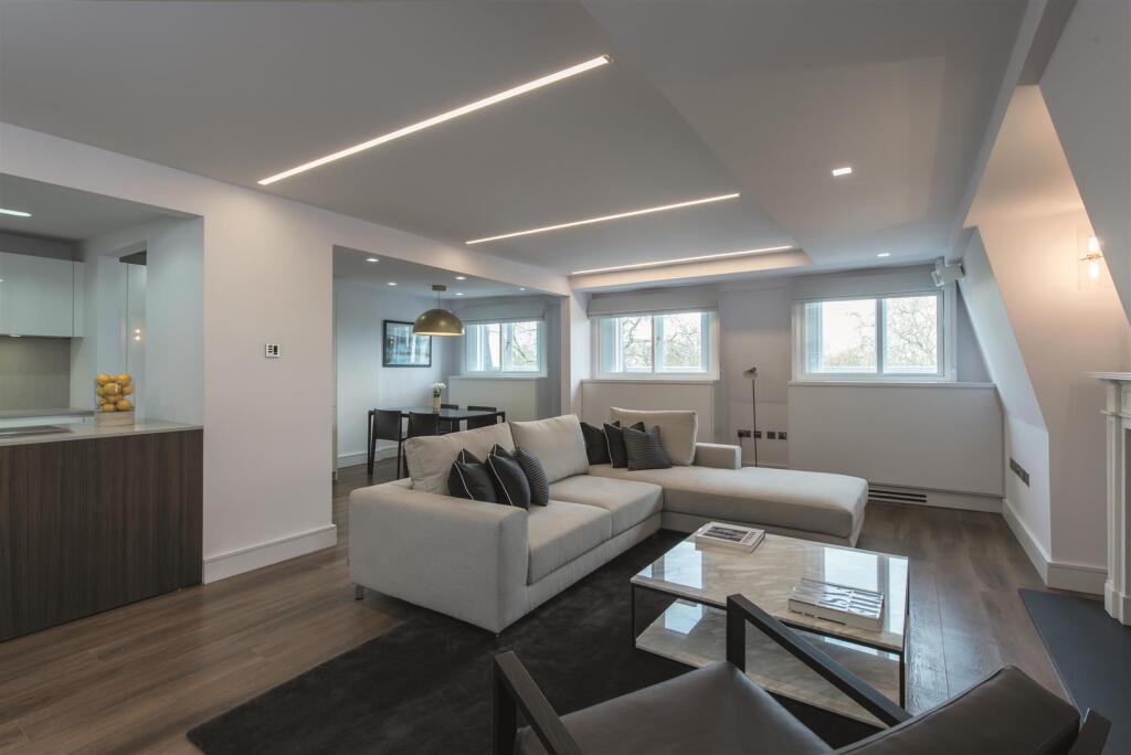 Main image of property: Sky Suite, Park Lane, Mayfair W1K