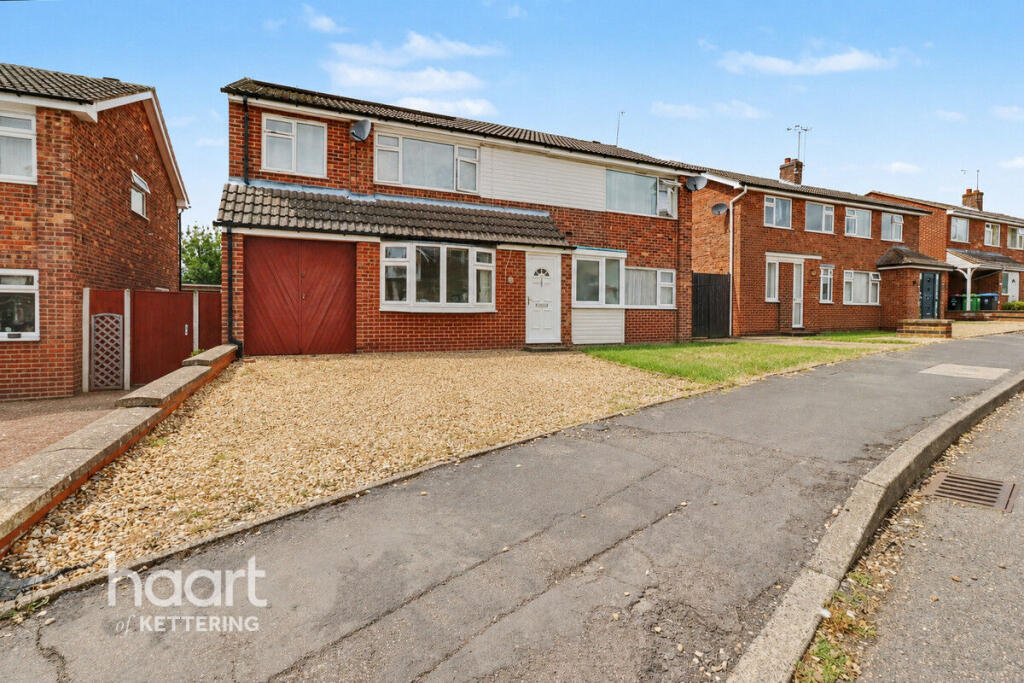 Main image of property: Warwick Close, MARKET HARBOROUGH