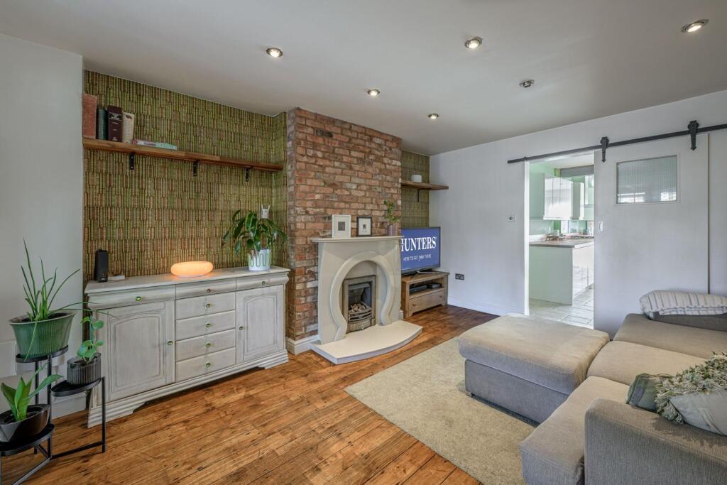 Main image of property: Poole Crescent, Birmingham