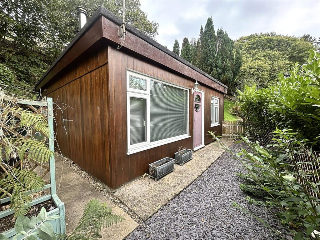 Main image of property: Plas Panteidal, Abedyfi/Aberdovey, Gwynedd, LL35