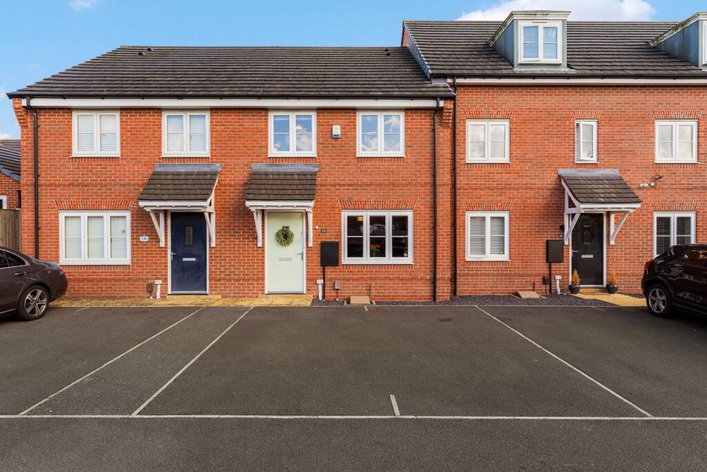 Main image of property: Bullbridge View,Worsley,Manchester,M28 3YB