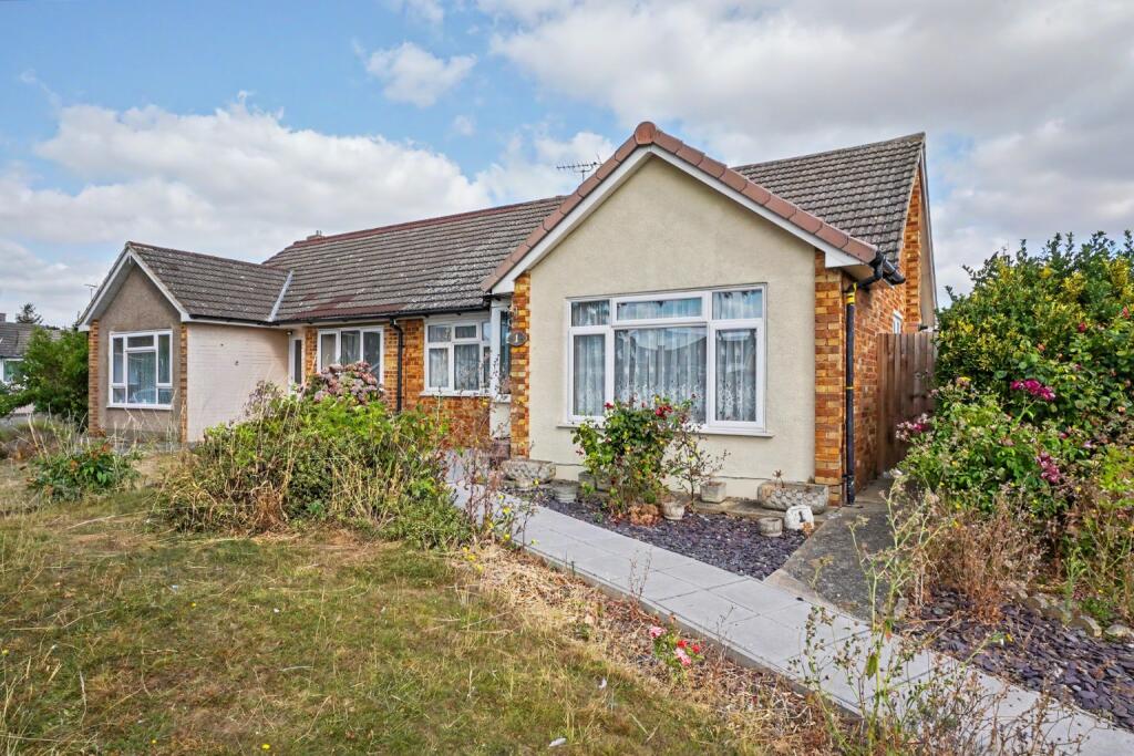 Main image of property: 1 Godwin Close, Kemsley, Sittingbourne, Kent, ME10 2SW