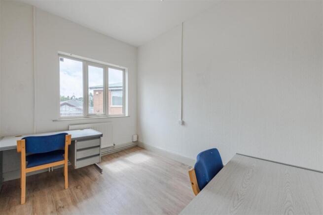 Asper - Offices 7 and 8 - Wombourne 7542.jpg