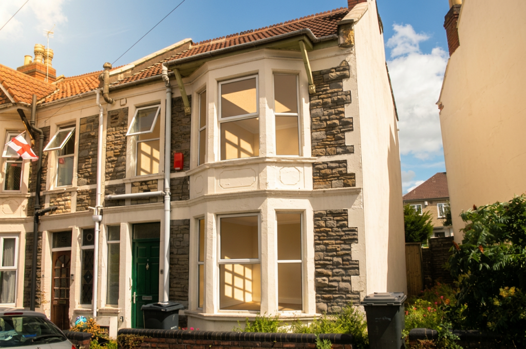 Main image of property: Hinton Road - 4 bed Bills Inc, Fishponds, South West, BS16
