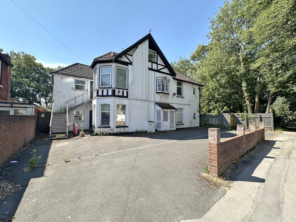 Main image of property: Lawn Road, Southampton, Hampshire, SO17
