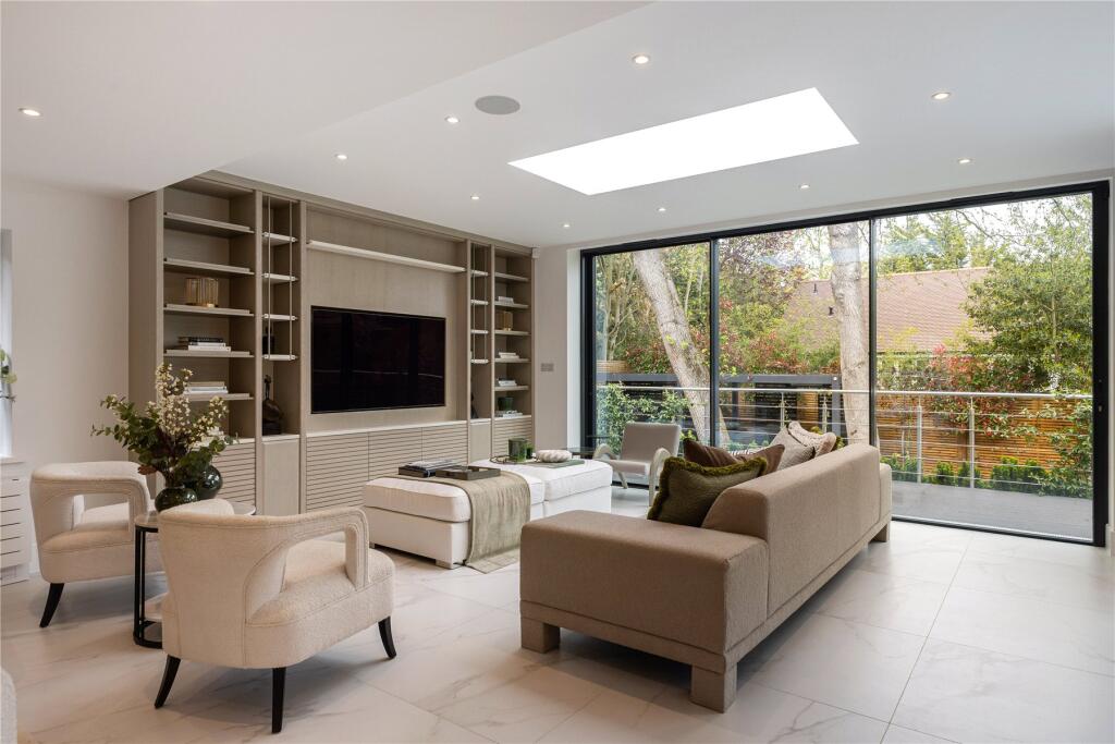 Main image of property: Beverley Lane, Kingston upon Thames, Surrey, KT2