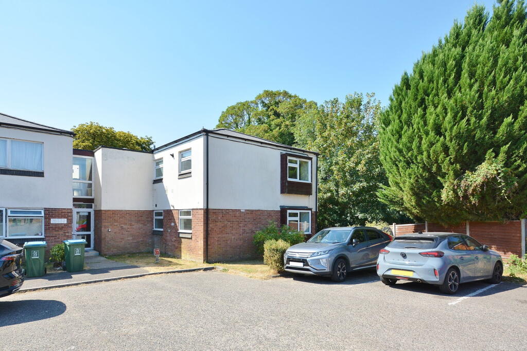 Main image of property: Abbot Ridge, Long Crendon