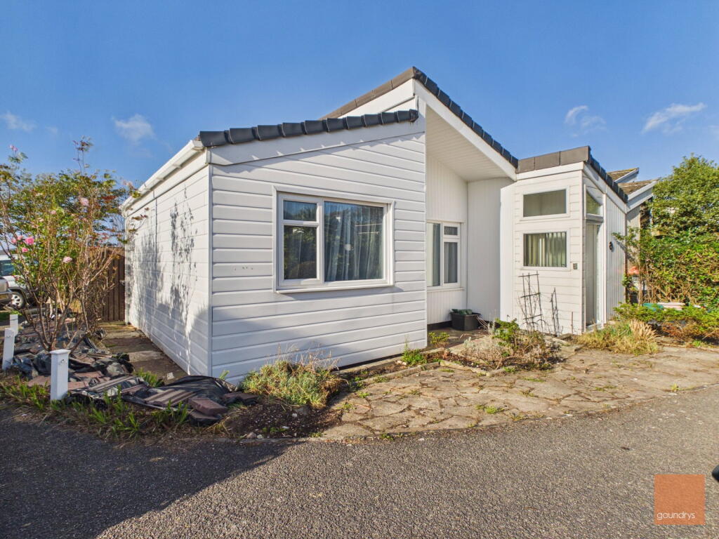 Main image of property: Ellen Close, Mount Hawke, Truro, TR4 8TU