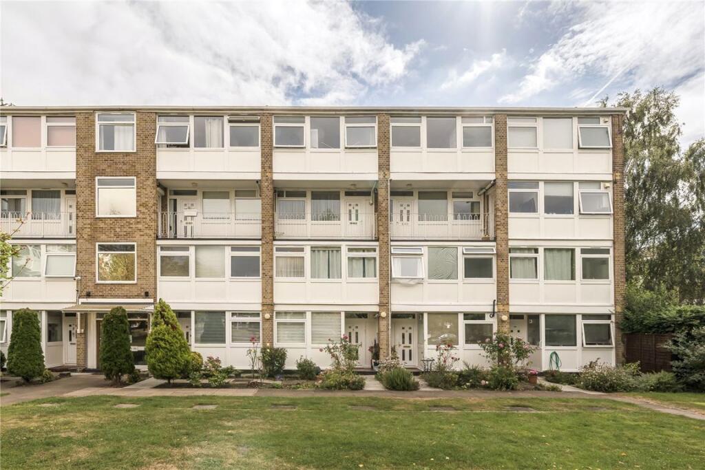 Main image of property: Tarnwood Park, Lee