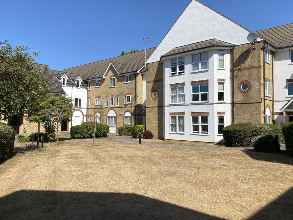 Main image of property: Cambridge Road, Southend-On-Sea, Essex, SS1