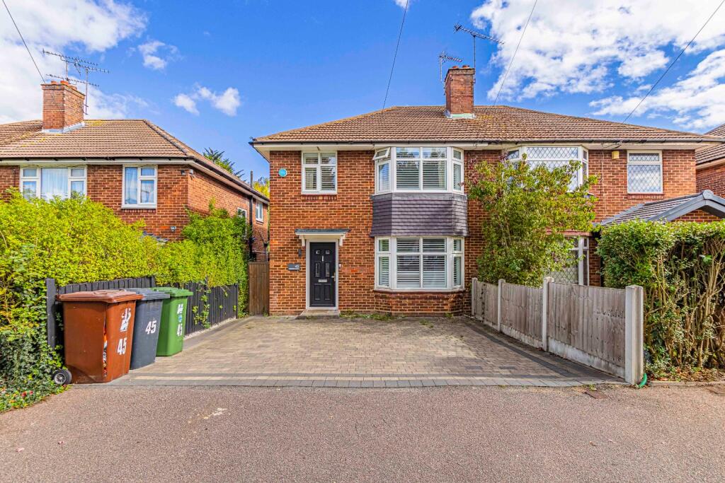 Main image of property: Featherstone Gardens, Borehamwood, Hertfordshire, WD6