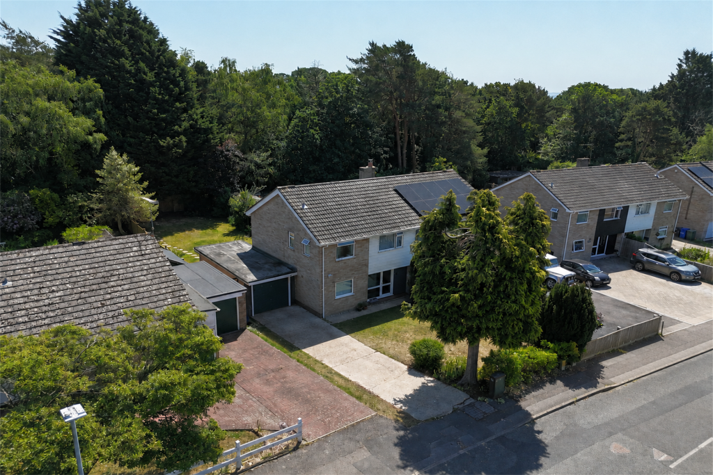 Main image of property: Broadstone