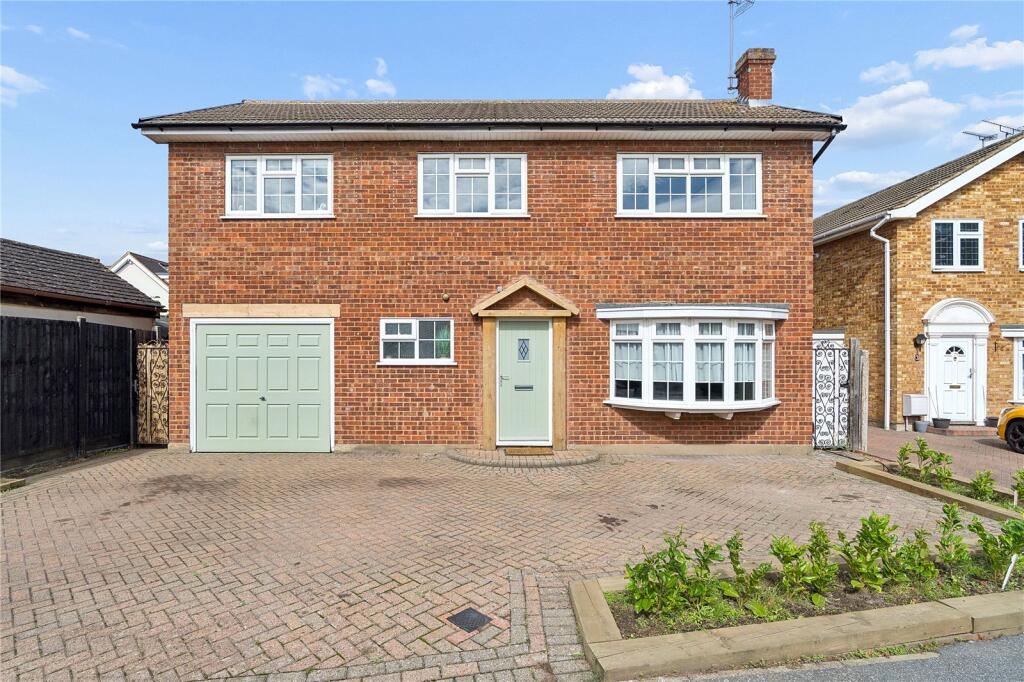 Main image of property: Regency Close, Wickford, Essex, SS11